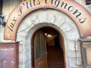 Local commercial 60 m² – Ancien restaurant plein de charme – Romilly-sur-Seine