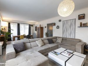 à louer maison avec 2 appartements appartement du haut a louer