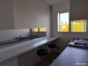 F1 - 35 Rue du Chasnot proche commerces et gare