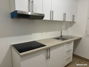 Location :Appartement 4 pièces - 65 5 m² à DOMONT 1200 euros + place de parking 30 euros D