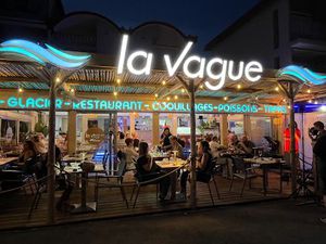 Restaurant bar glacier