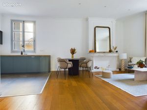 Quartier Place de la canourgue-Appartement type 4