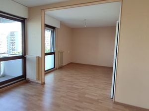 LOUE T3-4 83.99 m2 Libre (Résidence Le Club) 1450 charges comprises