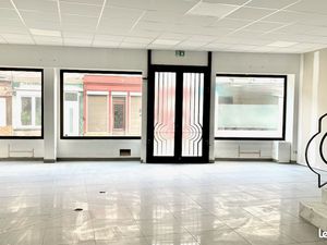 Local commercial 98 m² Conches-en-Ouche