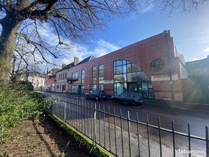 Loue bureaux hyper centre Sens