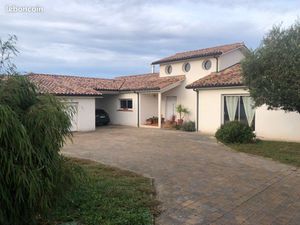 Villa à Pechbonnieu