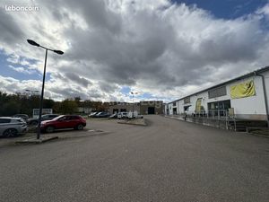 Fonds de commerce 294 m²