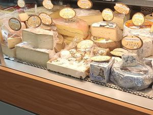 Vente FDC Fromageries  Charcuteries  Produits Régionaux et Petite Restauration