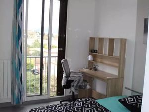 Chambre 4 pièces 61 m²