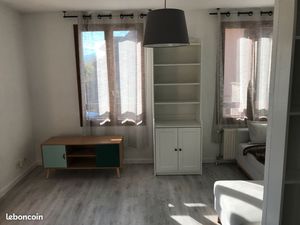 T2 meuble avec garage inclus