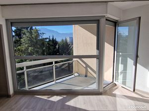Studio standing rénové 28 m² - terrasse ouest – Vue dégagée