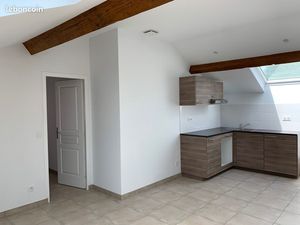 Grand T2 rénové quartier Escaillon TOULON