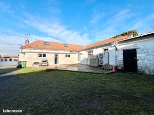 Terrain 5 pièces 150 m²