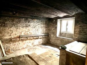 Grande CAVE CANNES centre avec accès sur rue