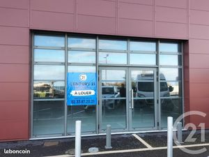 Commerce 126 m²