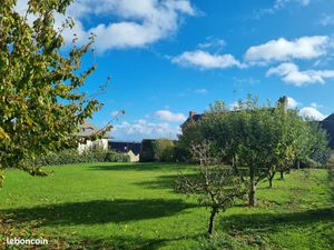 Terrain viabilisé 933 m²  disponible