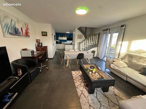 A vendre sur Bordeaux Cauderan Maison de type 5 avec jardin parking garage