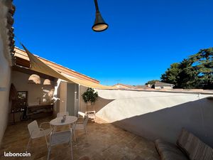 Meublé avec terrasse
