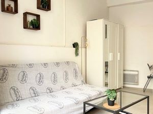 Studio meublé dispo 12 janvier