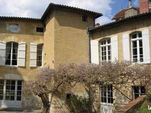 Appartement dans maison de ville avec jardin