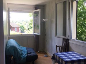 Chambre meublée indépendante