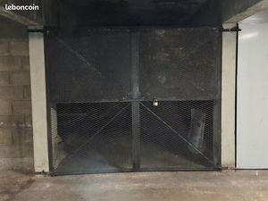 Grand box clos 23m2 Paris 13e