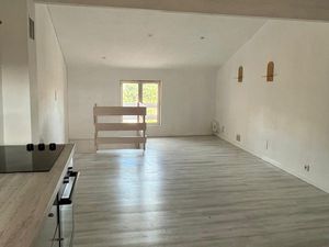 Maison de village 72 M2+remise de 27 M2 centre historique Lorgues