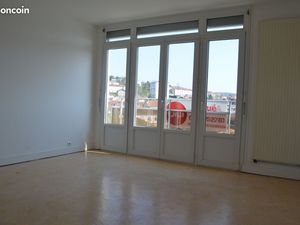 Location appartement type 3 avec garage dans quartier calme