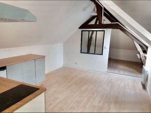 F2 meublé avec parking privé au centre de ville de Nevers