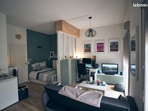 T1 meublé 34m2 habitable (avec coin chambre) + Place de parking + Grande Terrasse