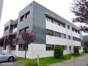 Vente bureaux pour investisseurs locataire en place