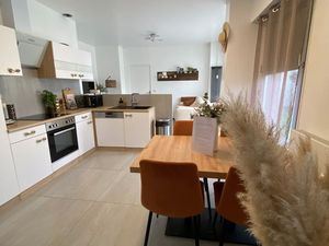 T2 rénové - 43 m2 - Croisé Laroche - Parking&Cave