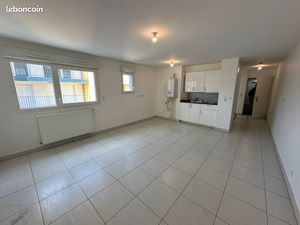 QUARTIER 1ER MAI/REPUBLIQUET1– 37 m² ETAT NEUF + PARKING