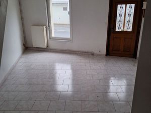 Maison à louer à Raismes