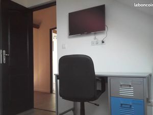 Chambre 1 pièce 95 m²