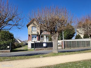 Maison vue sur Oise proche centre ville