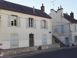 Immeuble avec 7 appartements + garage   Nevers Centre