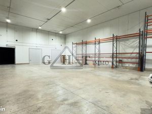 Local industriel 1 965 m²