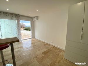 LOCATION STUDIO Meublé - La Motte