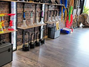 Fonds de commerce boutique de chicha + Local commercial 680 m² – Béthune