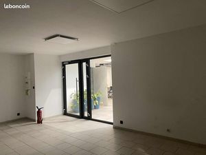 A LOUER Local 50 m² Centre ville 600 /mois