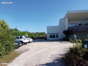 Local pro dans Zone Artisanale