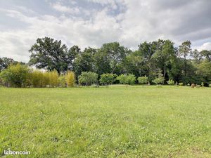 Terrain 800 m² FARGUES-SAINT-HILAIRE