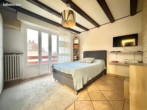 F4 - Appartement étage unique - Balcon - Garage - Clim