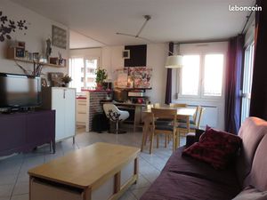 Appartement T3 73m2 dernier étage