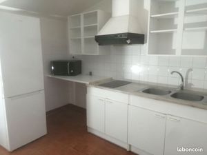 Studio meublé *BIEN LIRE L'ANNONCE JUSQU'AU BOUT