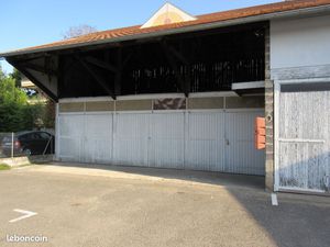 GARAGE BOX STOCKAGE 15m2