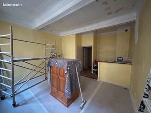 CASTI - T2 meublé entièrement repeint