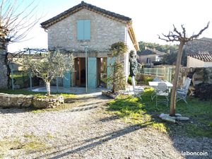 Maison meublée à louer à l'année