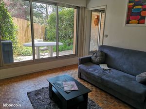 Location hauts de Puteaux studio meublé avec jardin  cave  boxe sécurisé